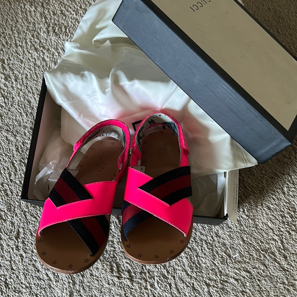 Gucci sandals
